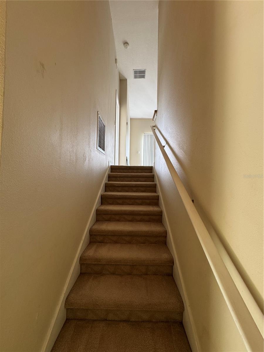 VILLAS/EAST PARK - Residential Lease