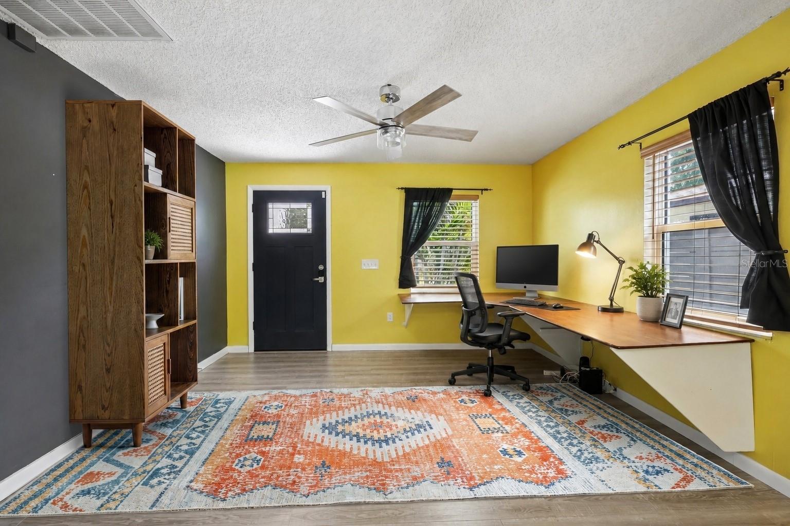 RIVER BLUFFS - Residential