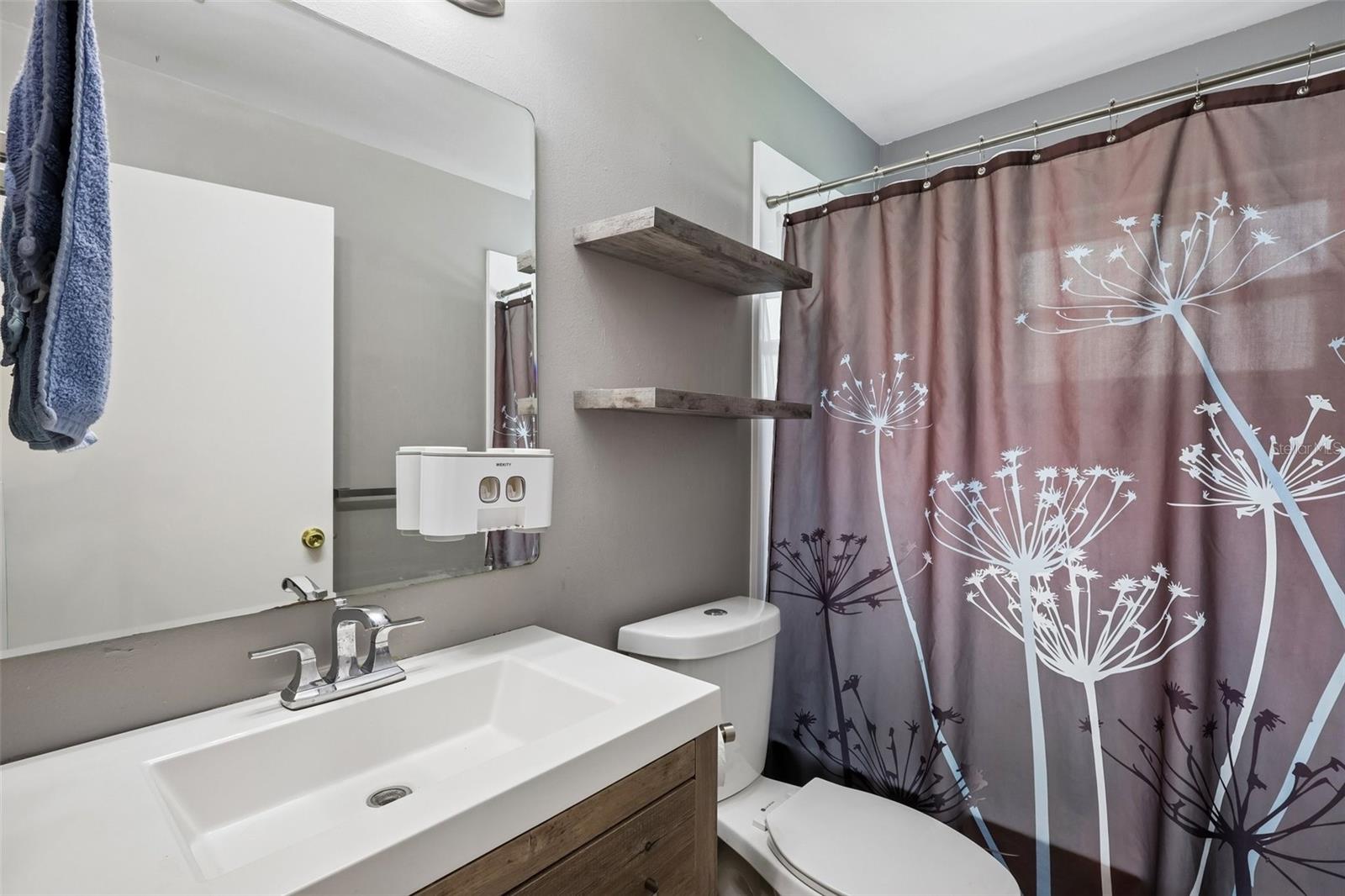 RIVER BLUFFS - Residential