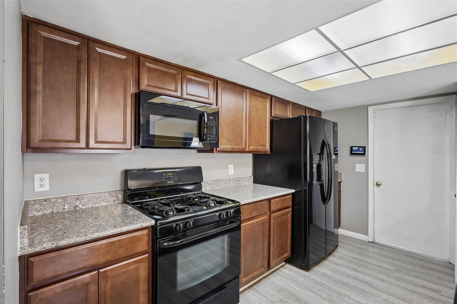 RIVER BLUFFS - Residential