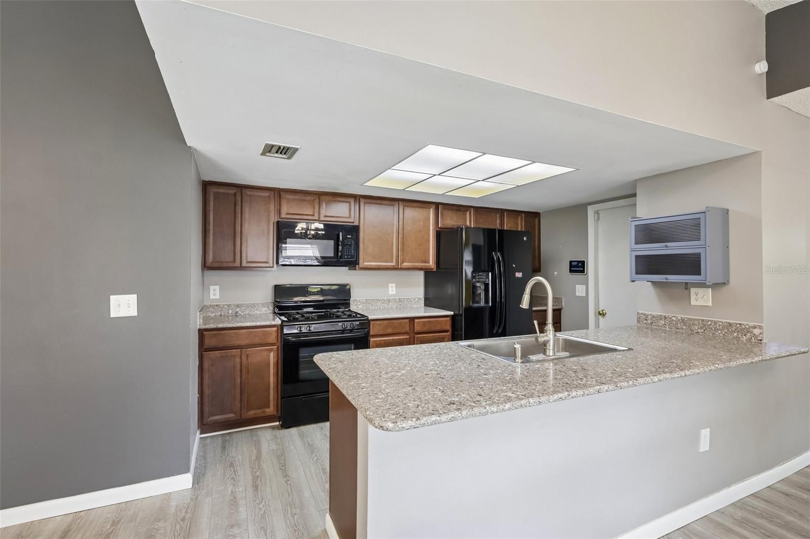 RIVER BLUFFS - Residential