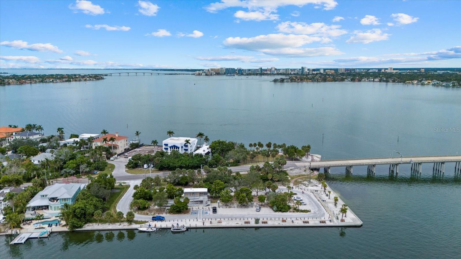 BAY ISLAND - Residential
