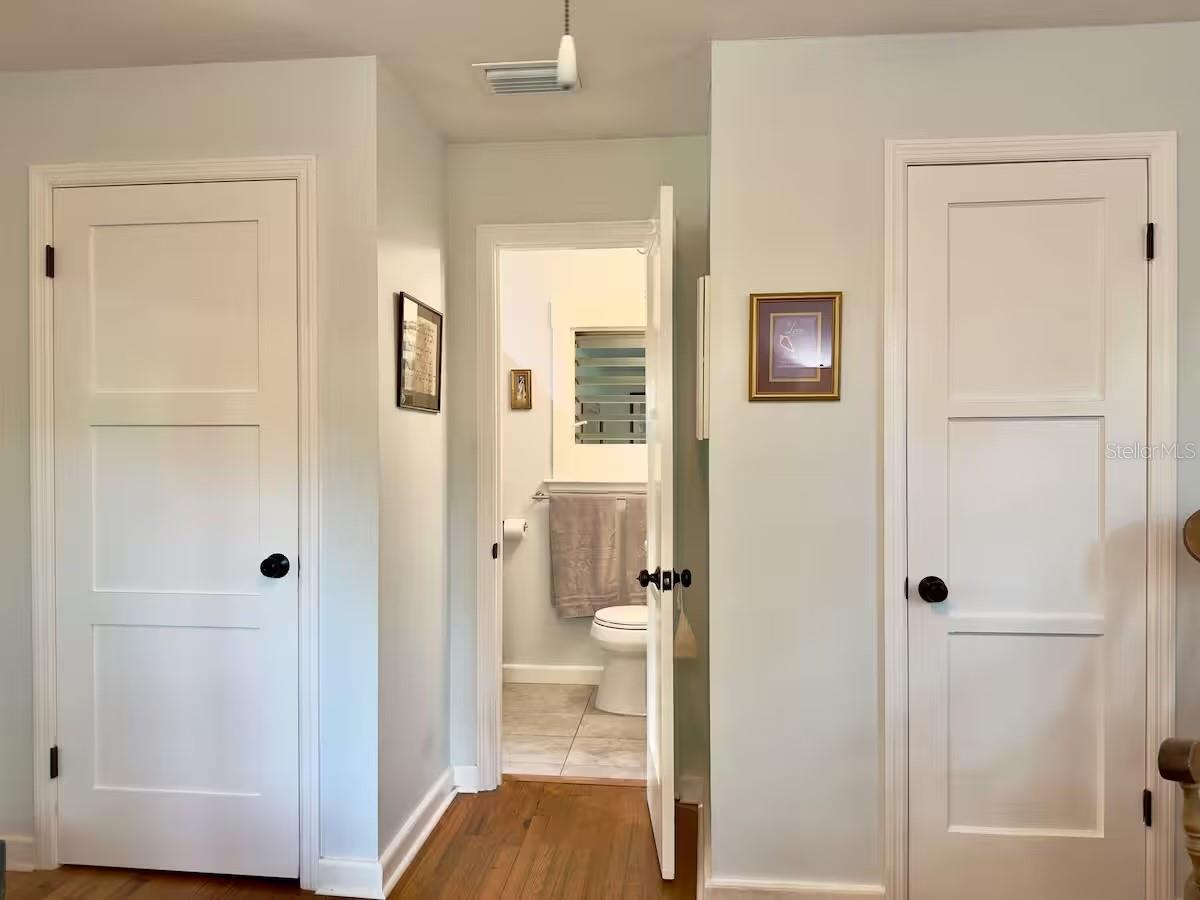 VETERAN CITY - Residential Lease