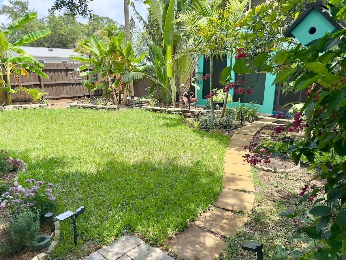 VETERAN CITY - Residential Lease