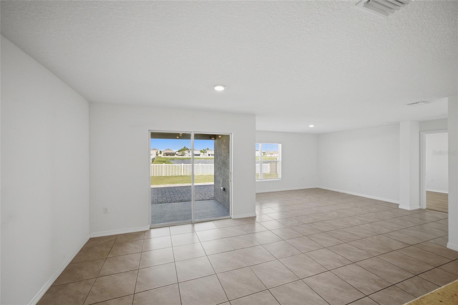 BERRY BAY SUB - Residential Lease