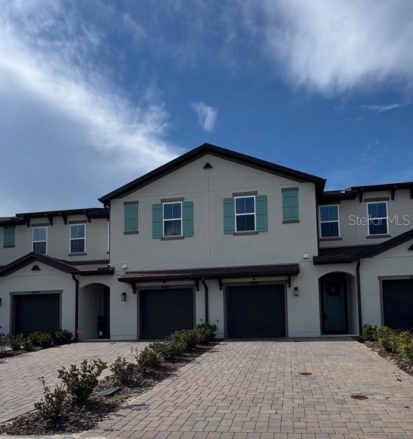 CREEKSIDE TWNHMS - Residential