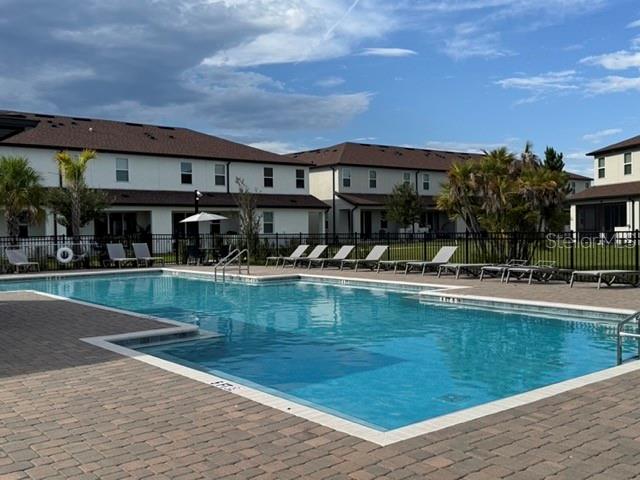CREEKSIDE TWNHMS - Residential