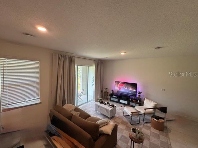 CREEKSIDE TWNHMS - Residential