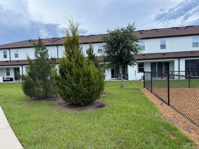 CREEKSIDE TWNHMS - Residential