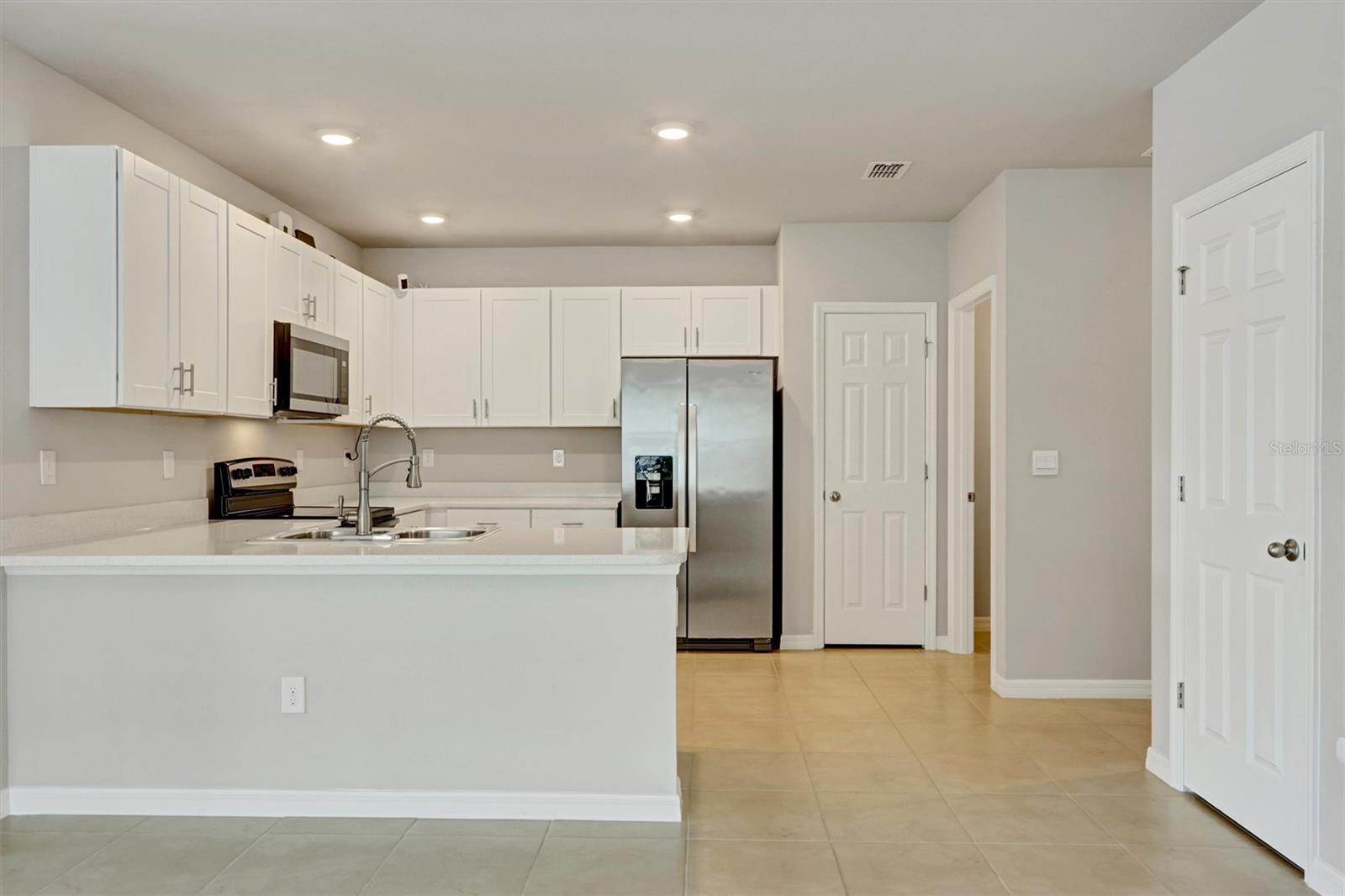MAGNOLIA LNDG PCLS B & D - Residential