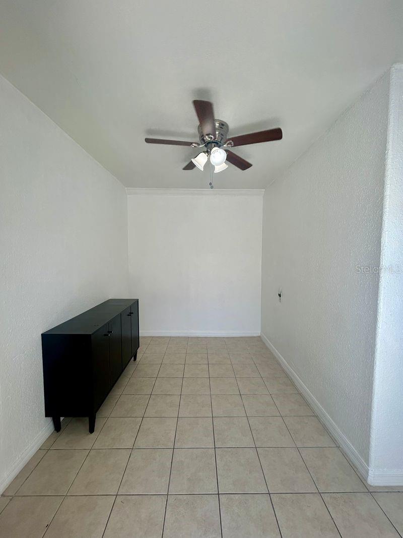 TWELVE OAKS VILLAGE UNIT 1 - Residential Lease