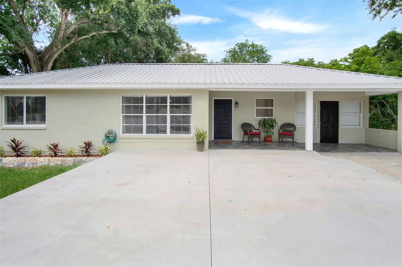 CLERMONT SUNNYSIDE UNIT - Residential Income