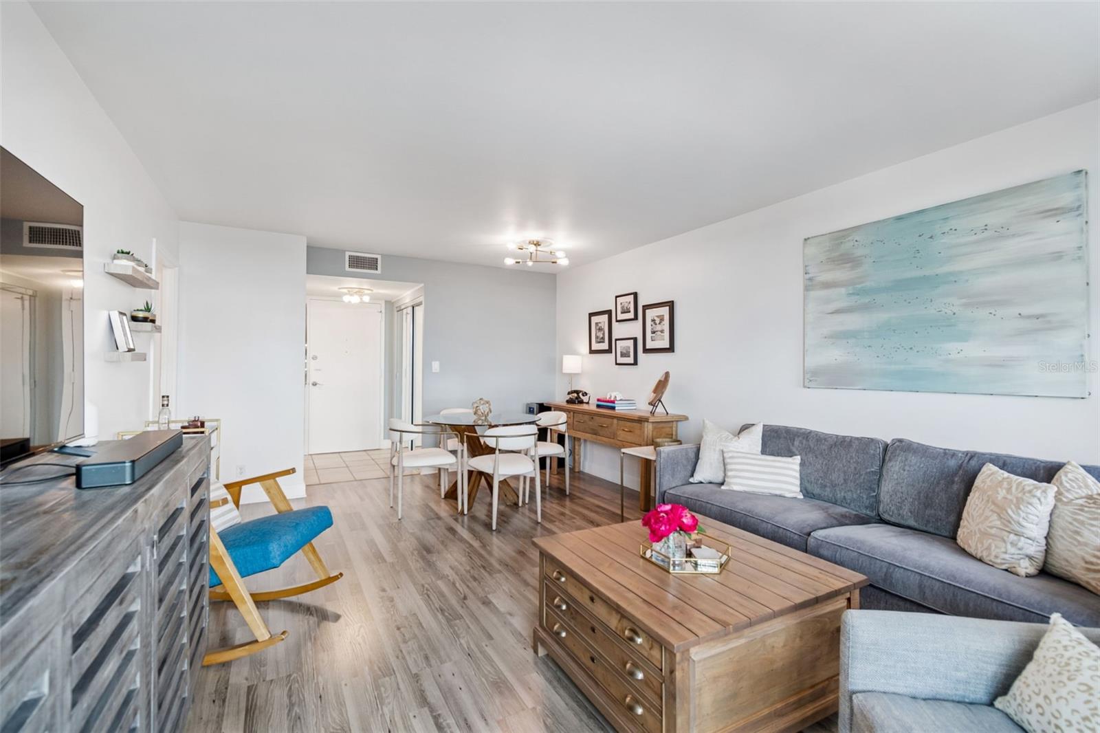 BAYSHORE TOWERS A CONDO - Residential