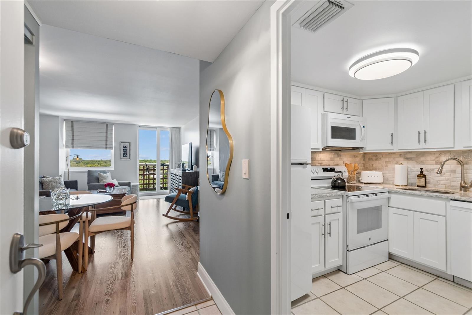 BAYSHORE TOWERS A CONDO - Residential