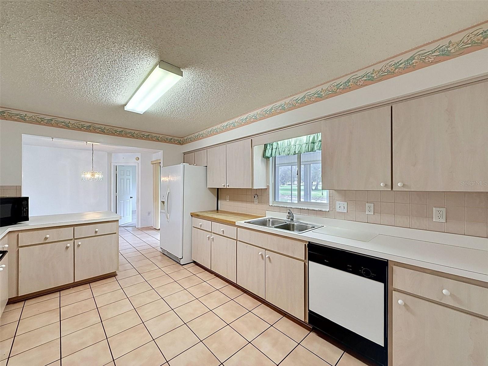 SPRUCE CREEK SOUTH - Residential