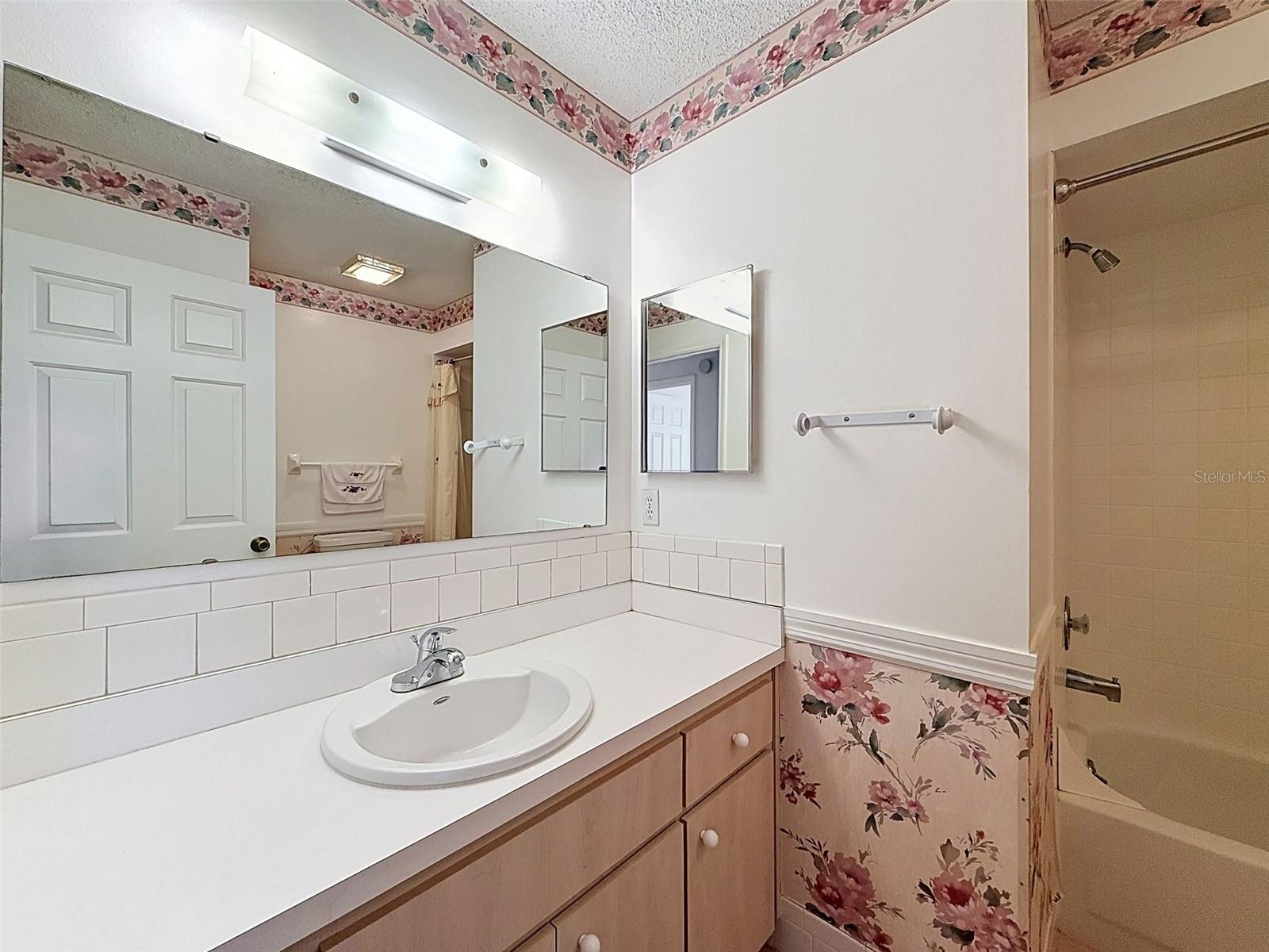 SPRUCE CREEK SOUTH - Residential