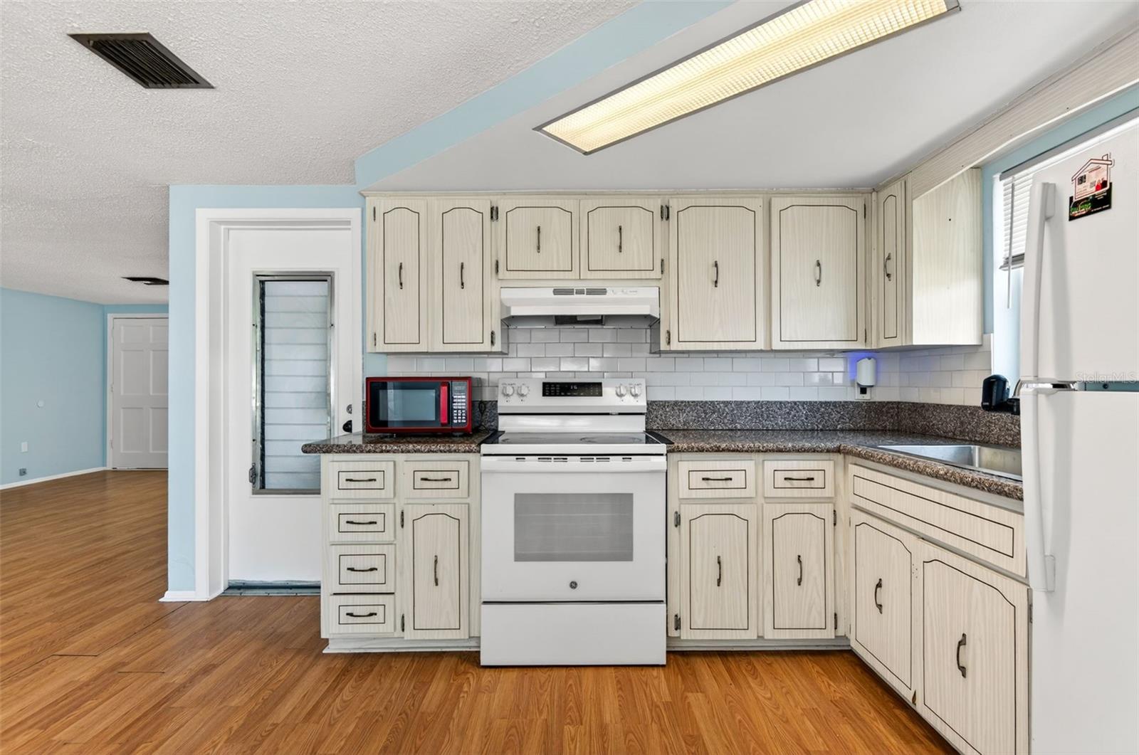 REGENCY PARK - Residential