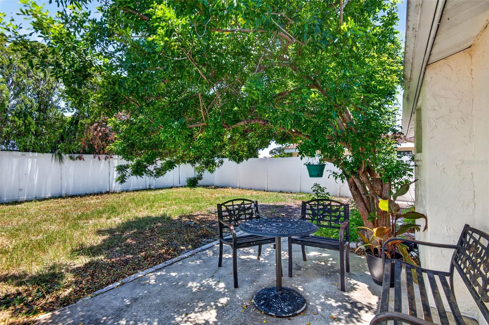 REGENCY PARK - Residential