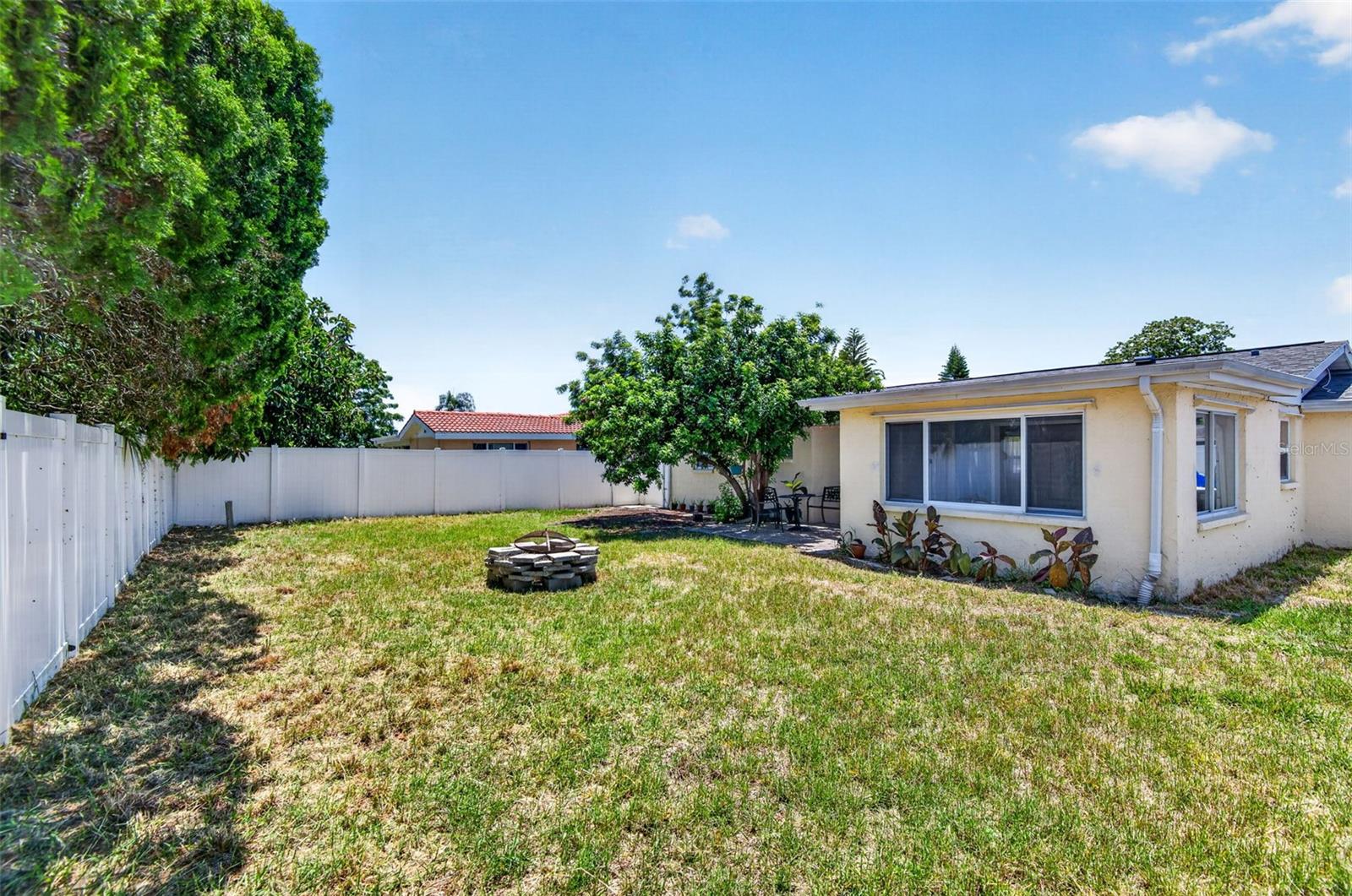 REGENCY PARK - Residential
