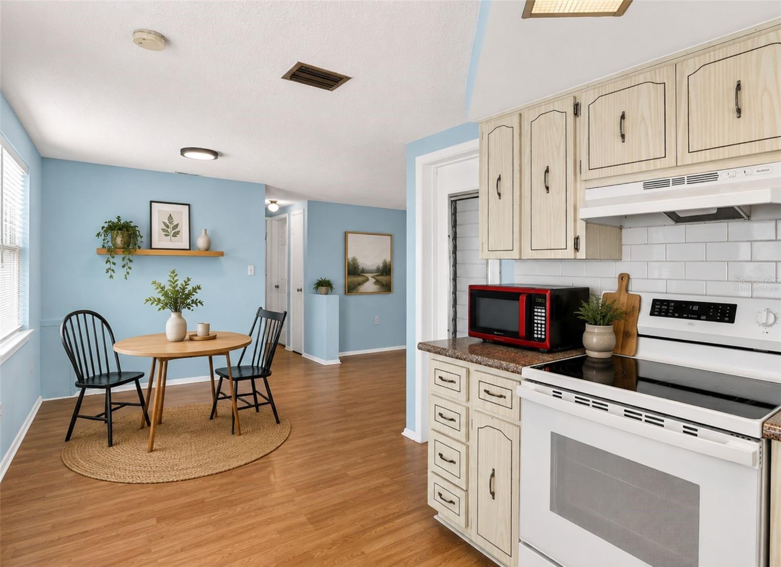 REGENCY PARK - Residential