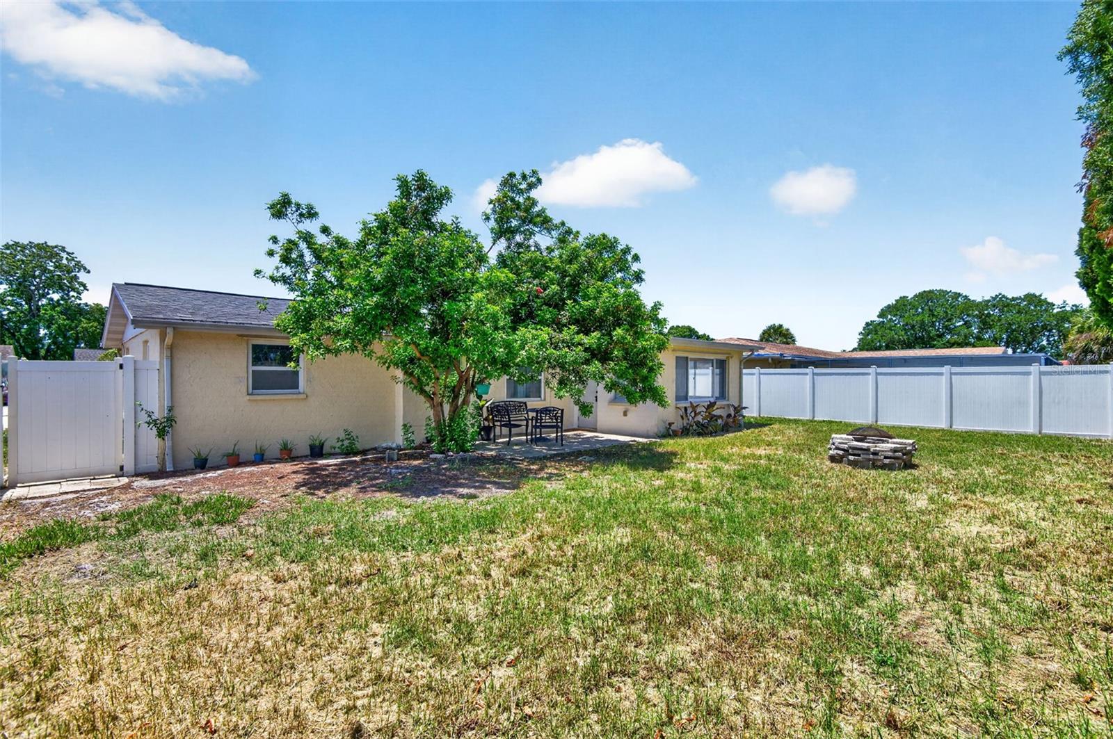 REGENCY PARK - Residential