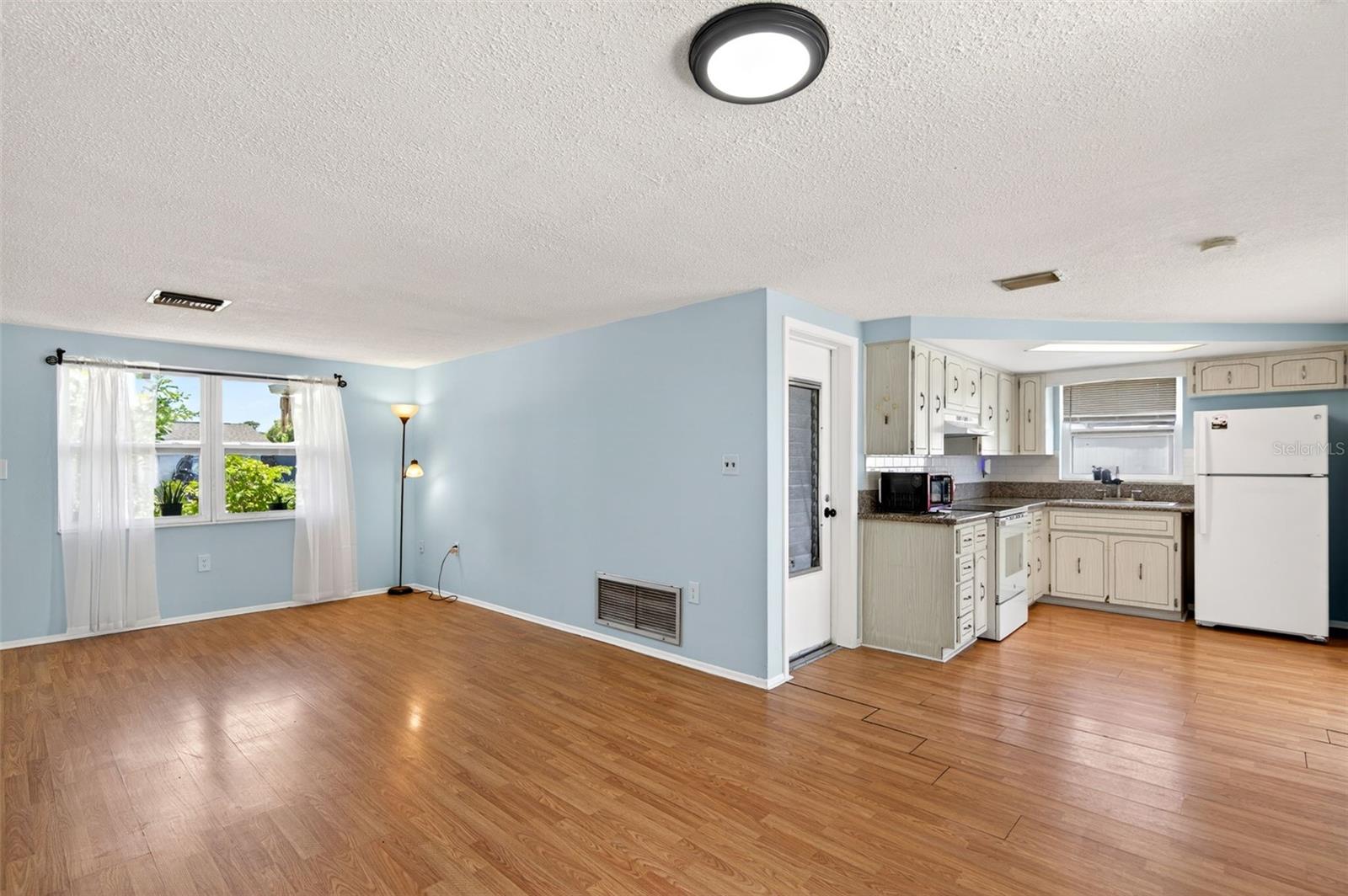 REGENCY PARK - Residential
