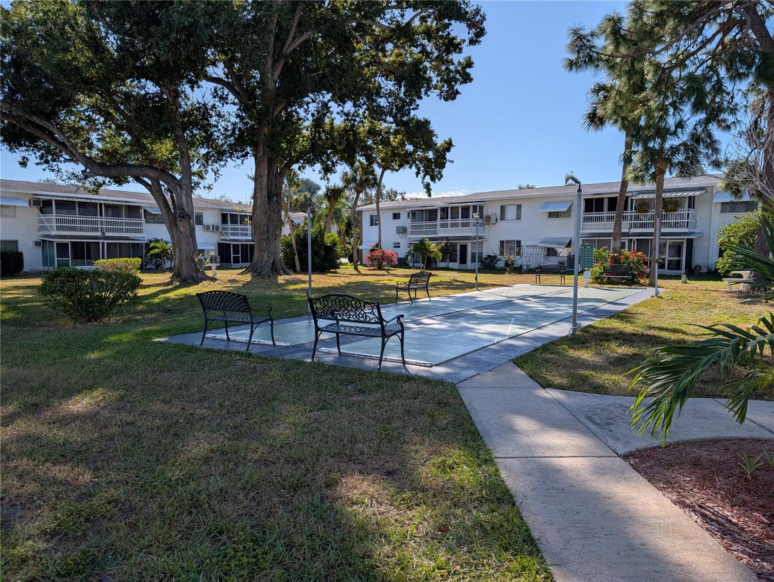 BAYSHORE GARDENS APTS 7 - Residential