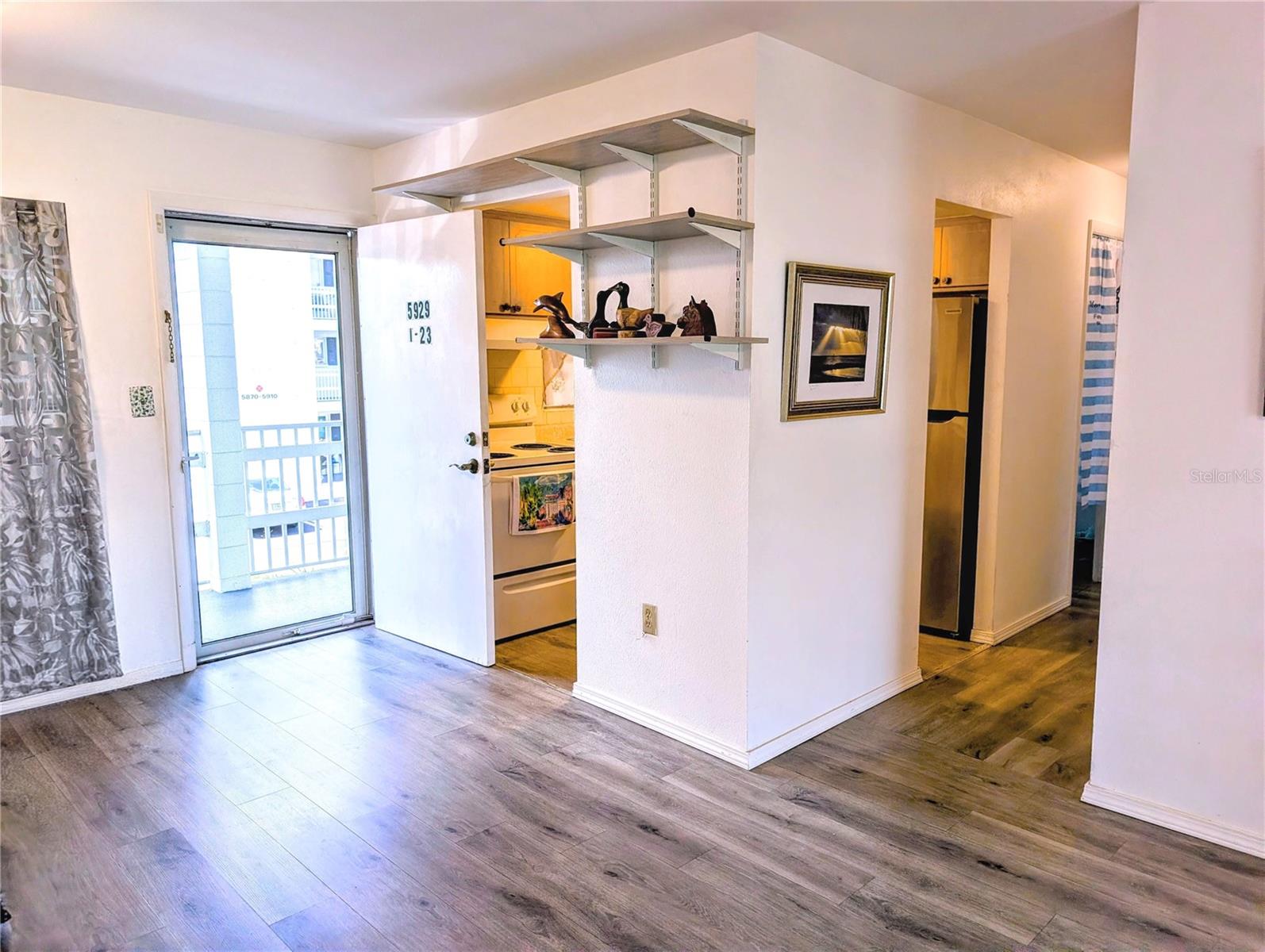BAYSHORE GARDENS APTS 7 - Residential