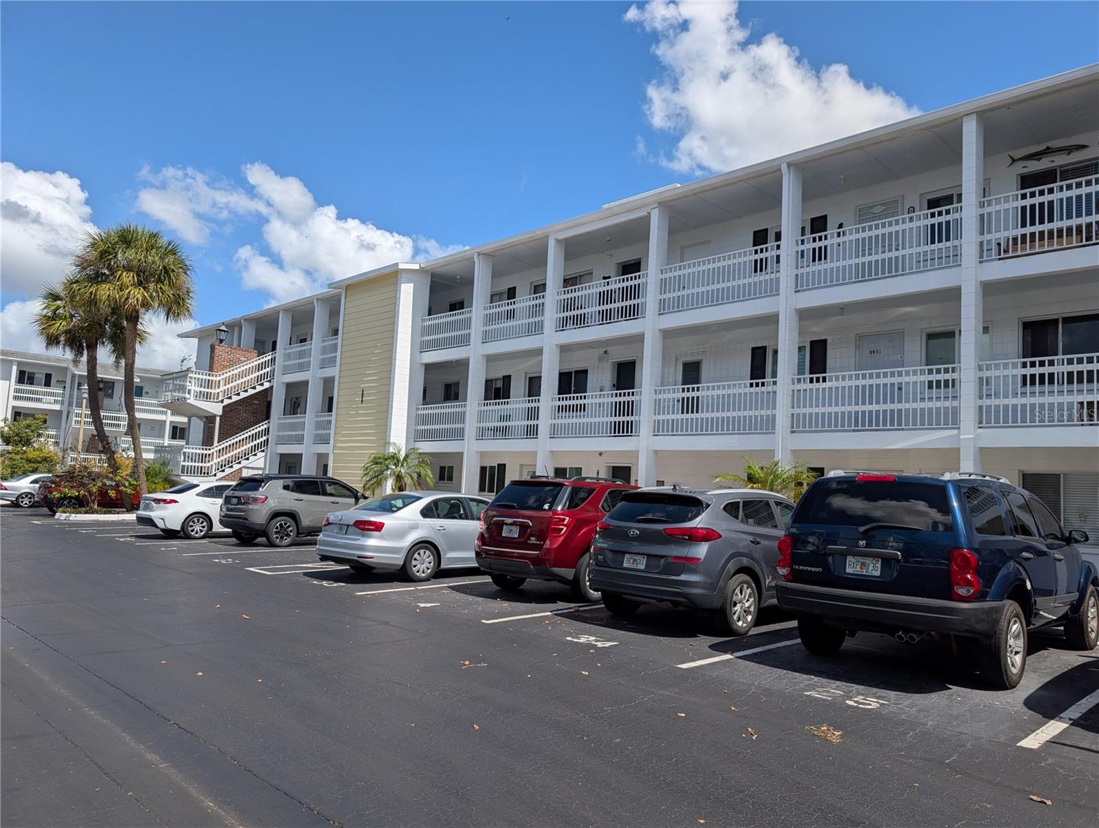 BAYSHORE GARDENS APTS 7 - Residential
