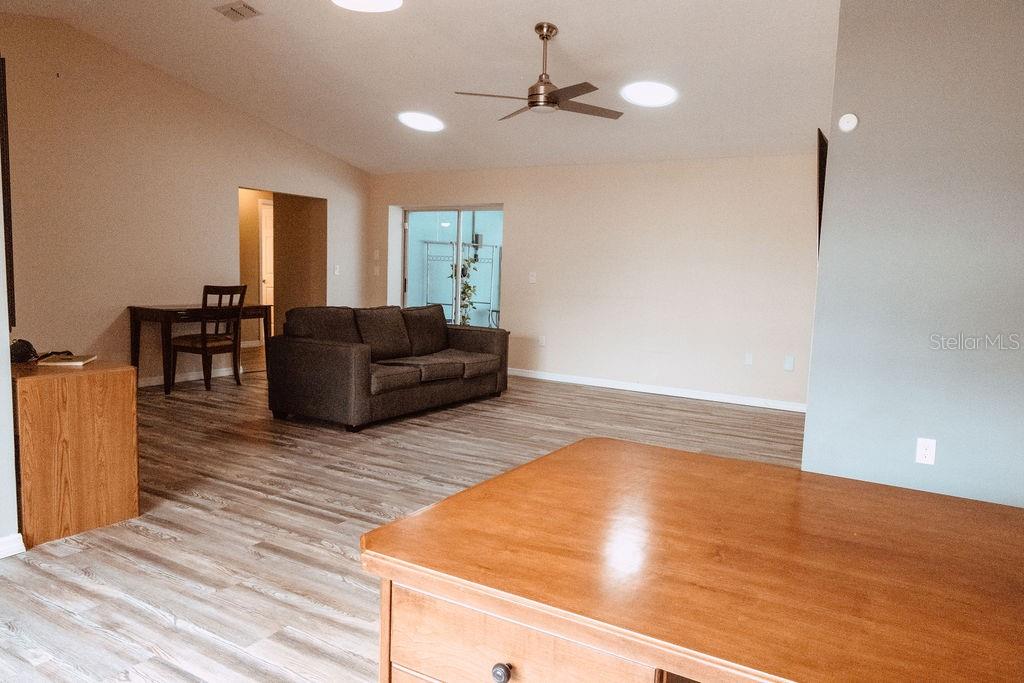 SPRING HILL - Residential