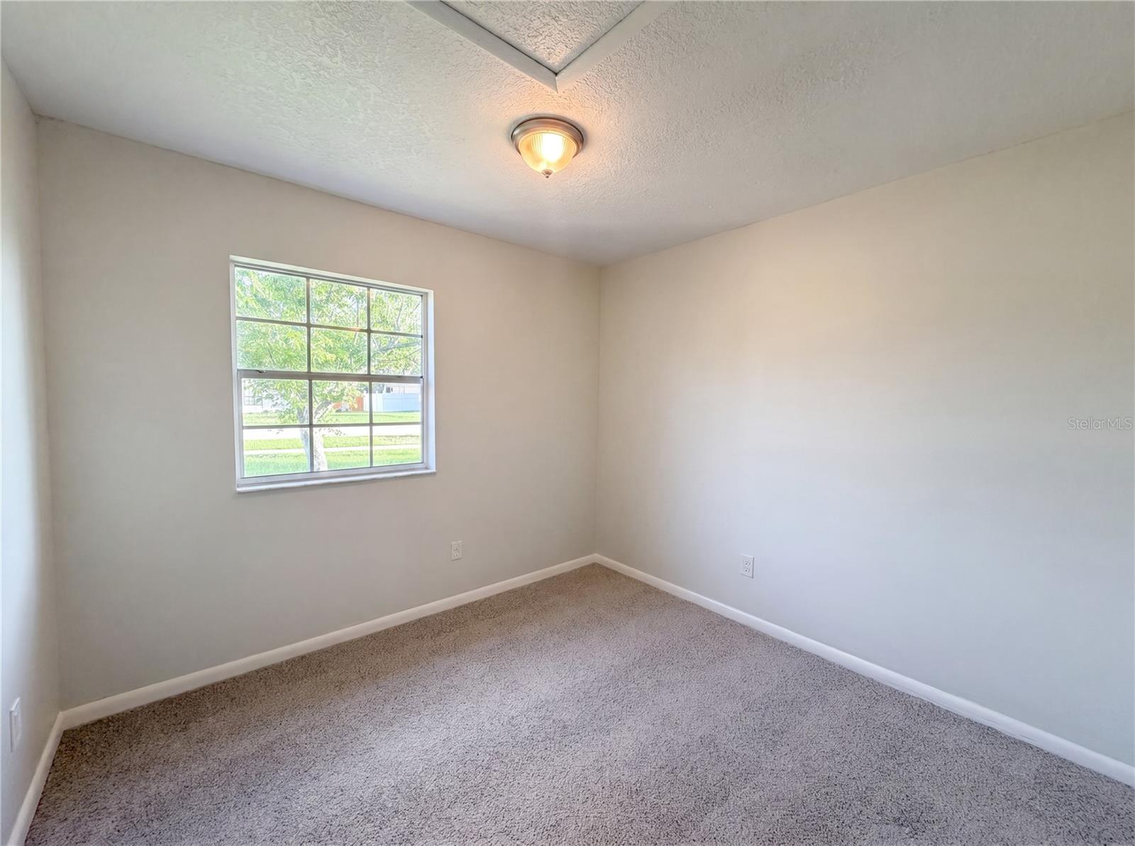DELTONA LAKES UNIT 03 - Residential