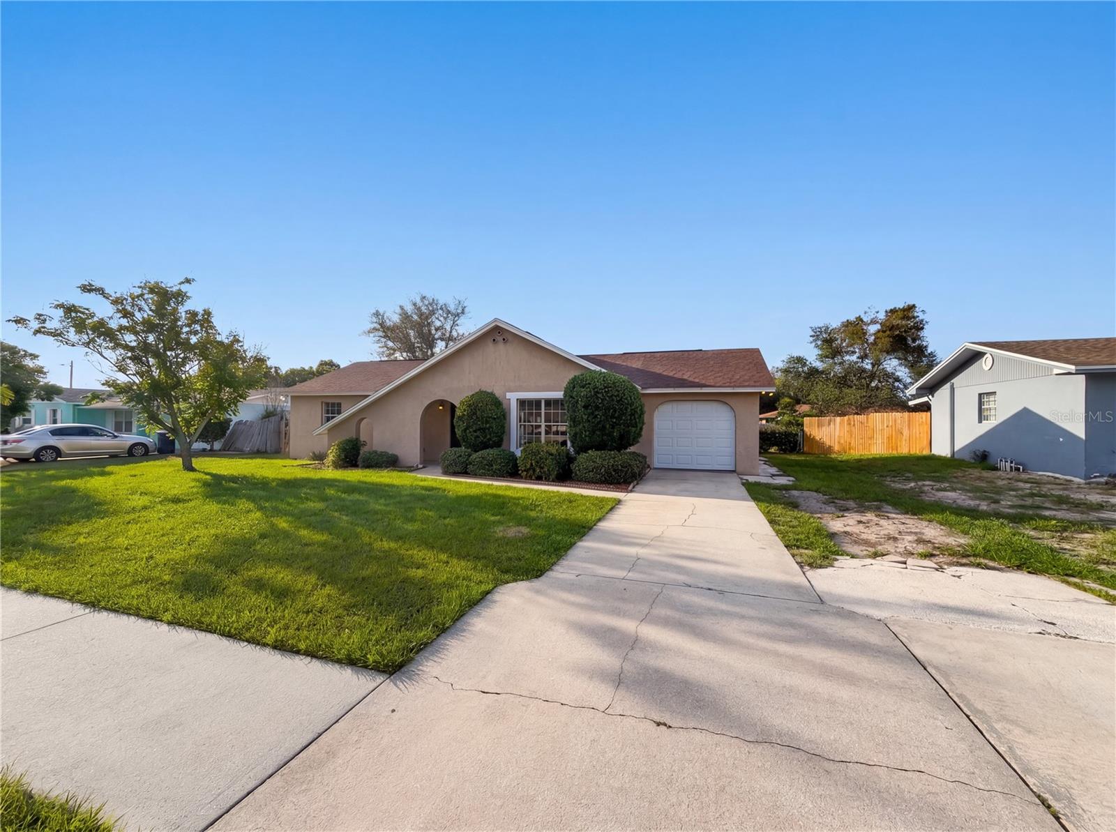 DELTONA LAKES UNIT 03 - Residential