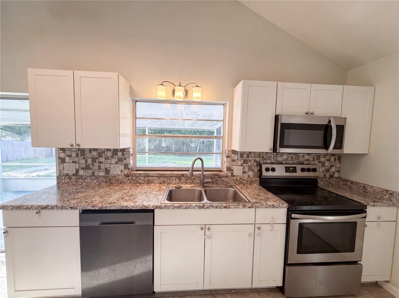 DELTONA LAKES UNIT 03 - Residential