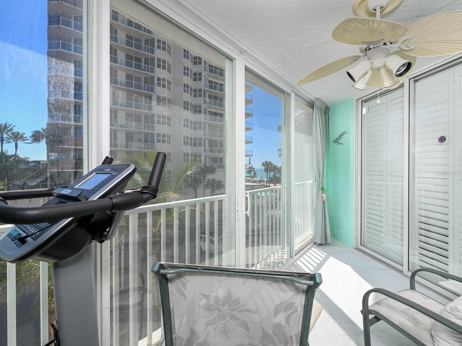 LIDO HARBOUR TOWERS - Residential