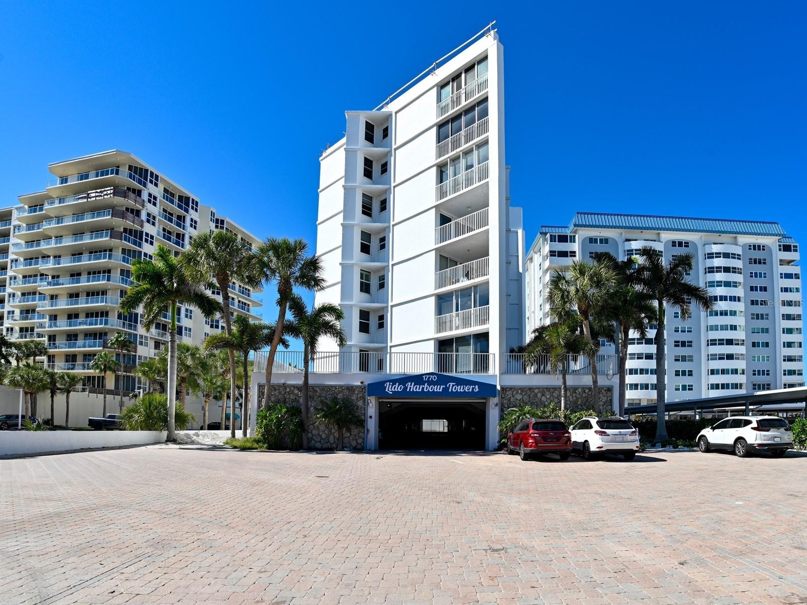 LIDO HARBOUR TOWERS - Residential