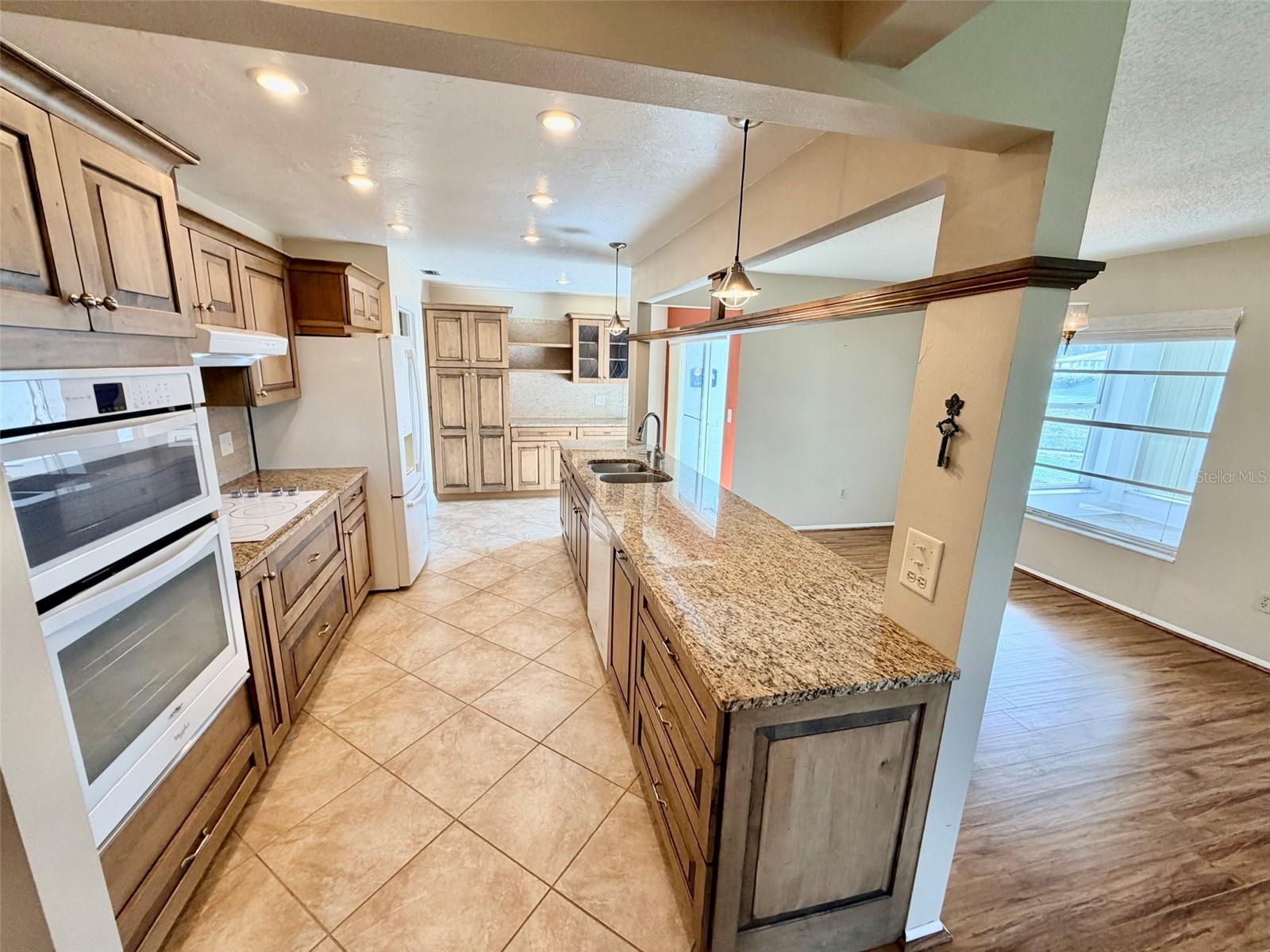 VILLAGE GREEN OF BRADENTON SEC 8 - Residential