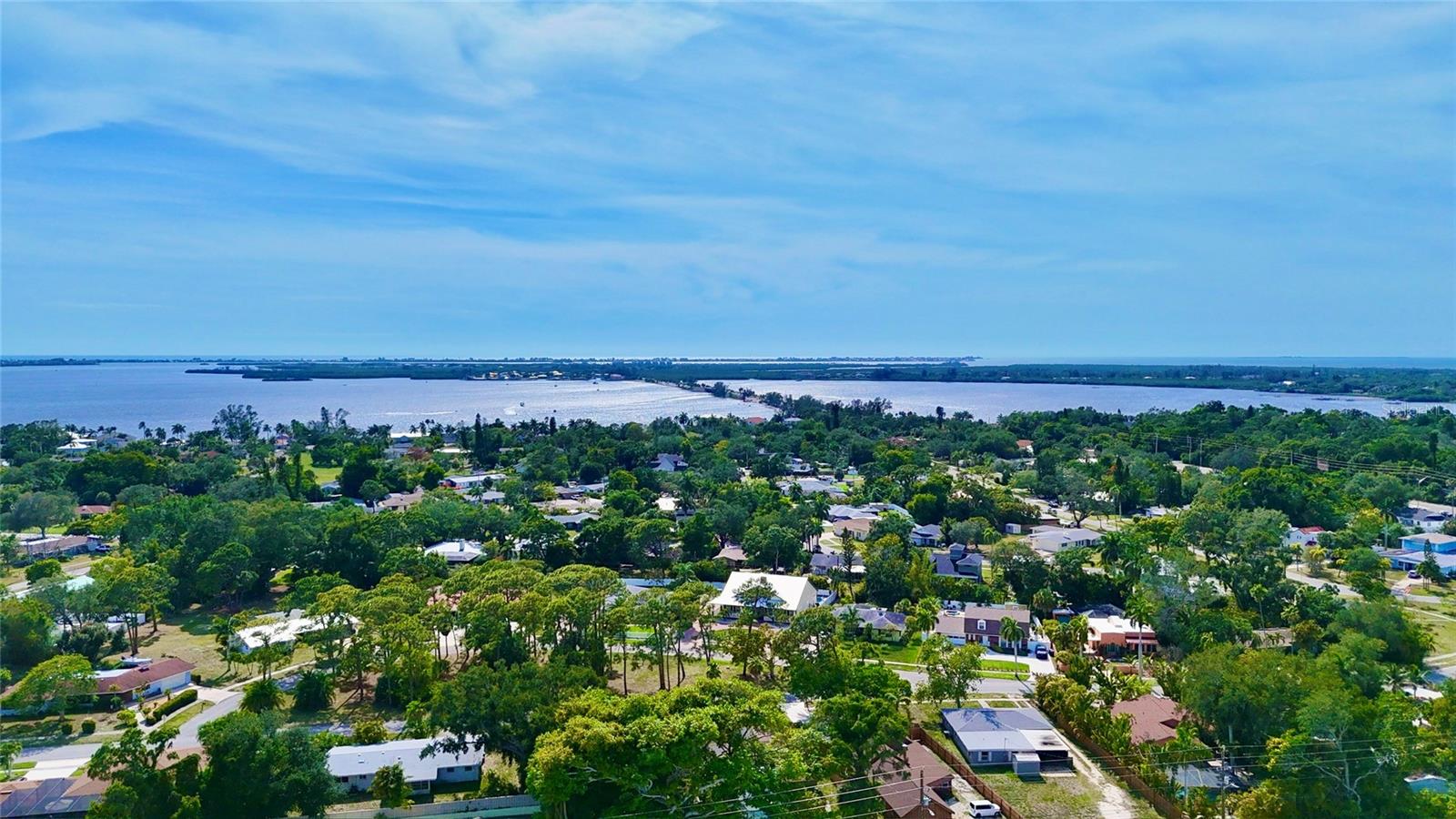 VILLAGE GREEN OF BRADENTON SEC 8 - Residential