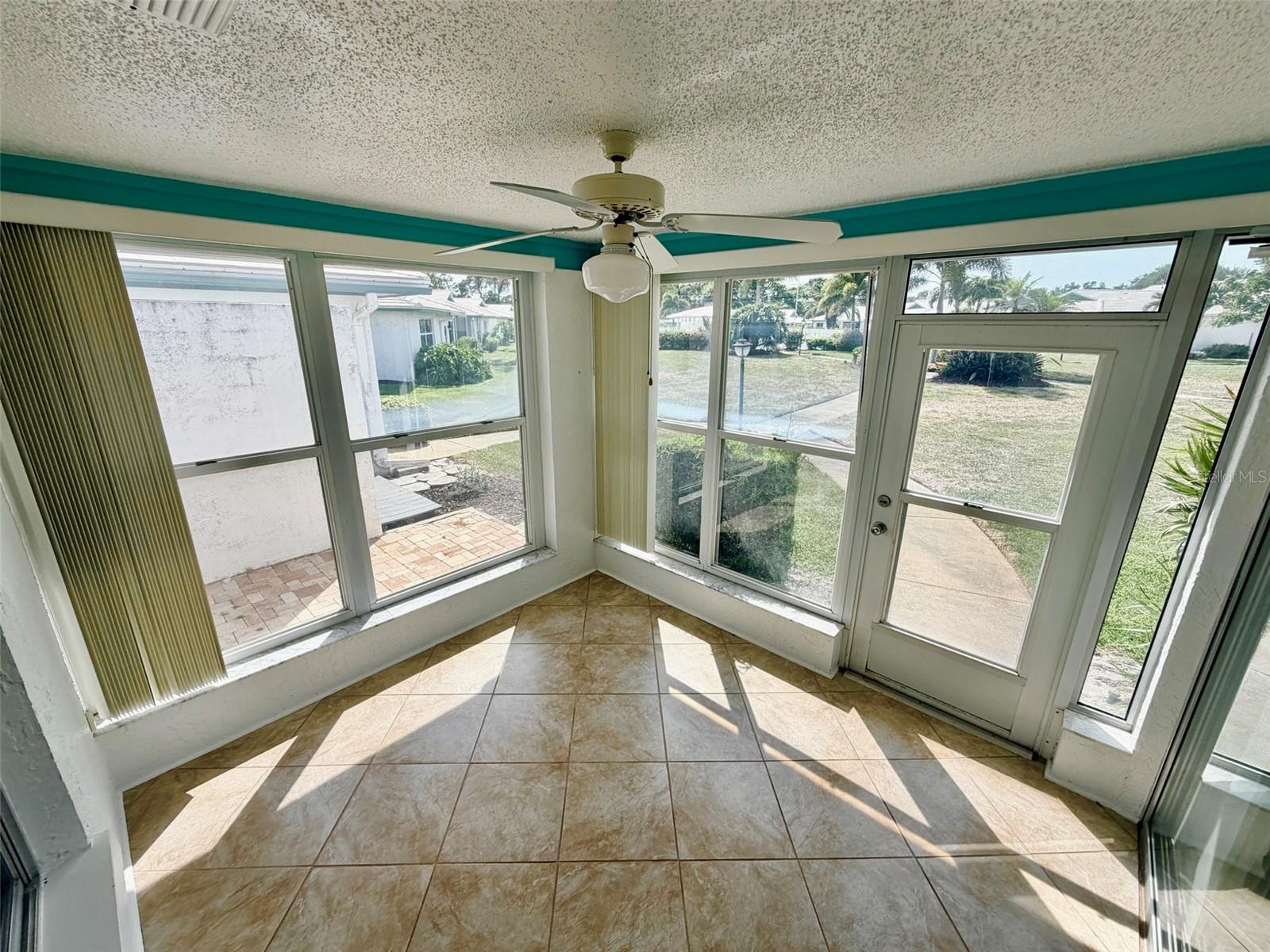 VILLAGE GREEN OF BRADENTON SEC 8 - Residential