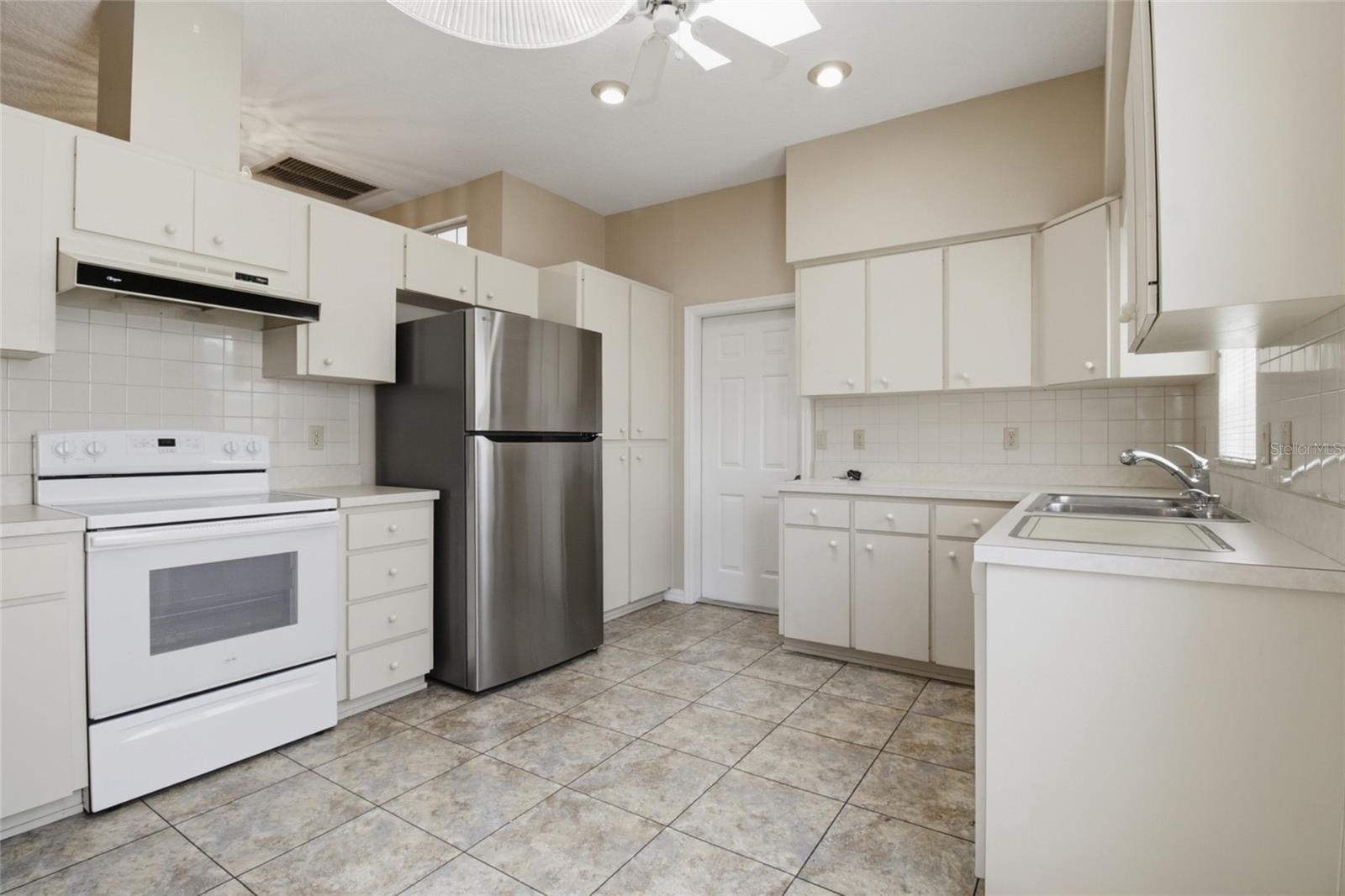ROYAL OAKS 2ND ADD - Residential