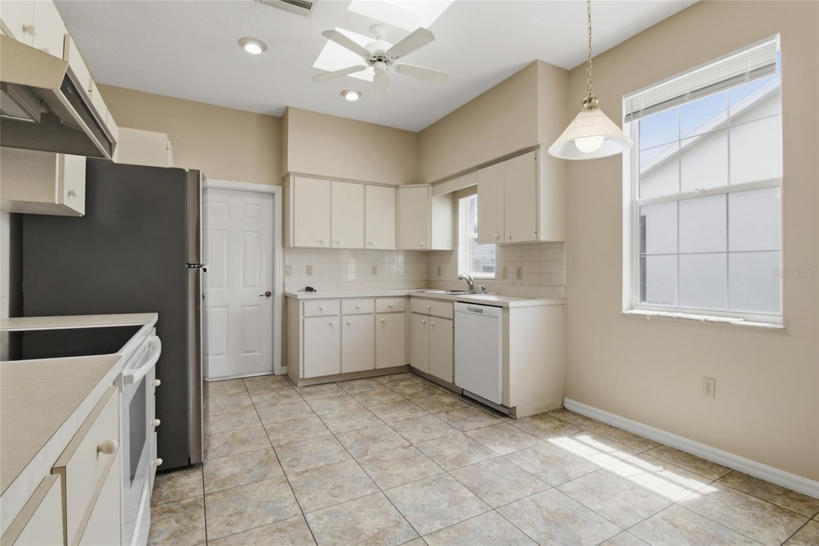 ROYAL OAKS 2ND ADD - Residential