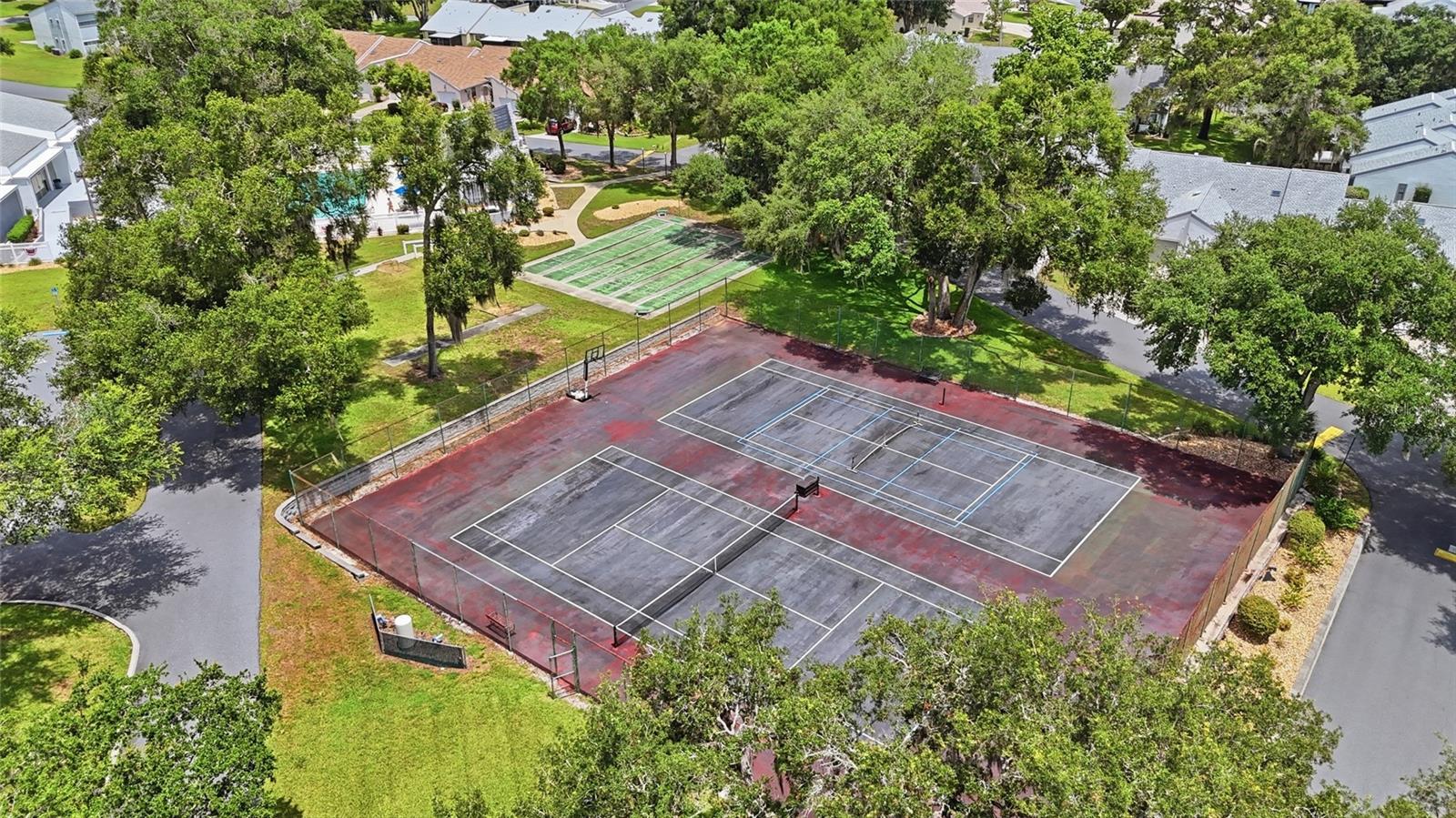 ROYAL OAKS 2ND ADD - Residential