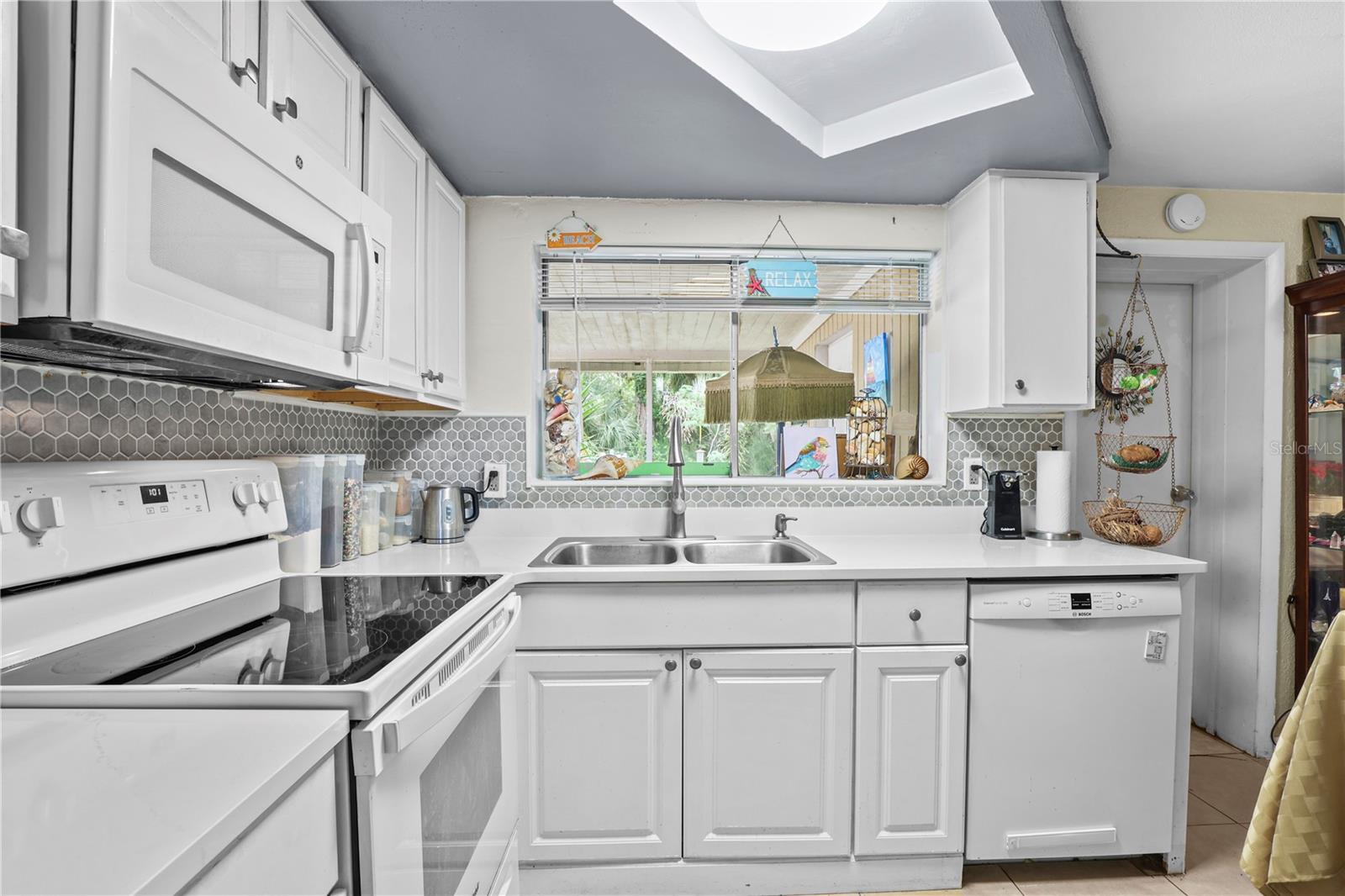 HOLIDAY HILL SUB - Residential