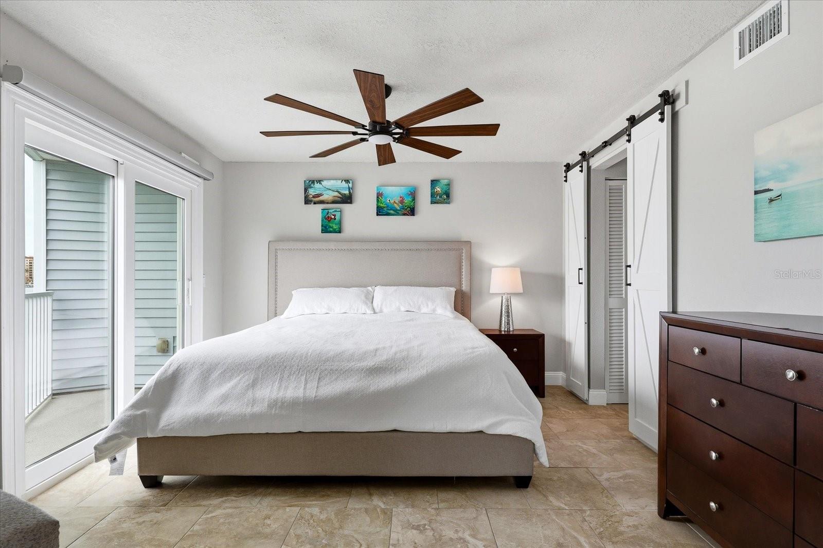 610 ISLAND WAY CONDO - Residential