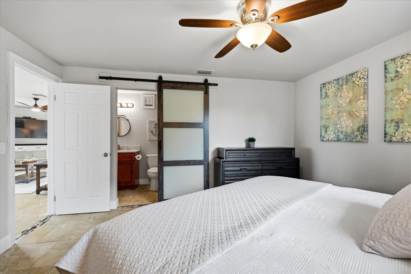 610 ISLAND WAY CONDO - Residential