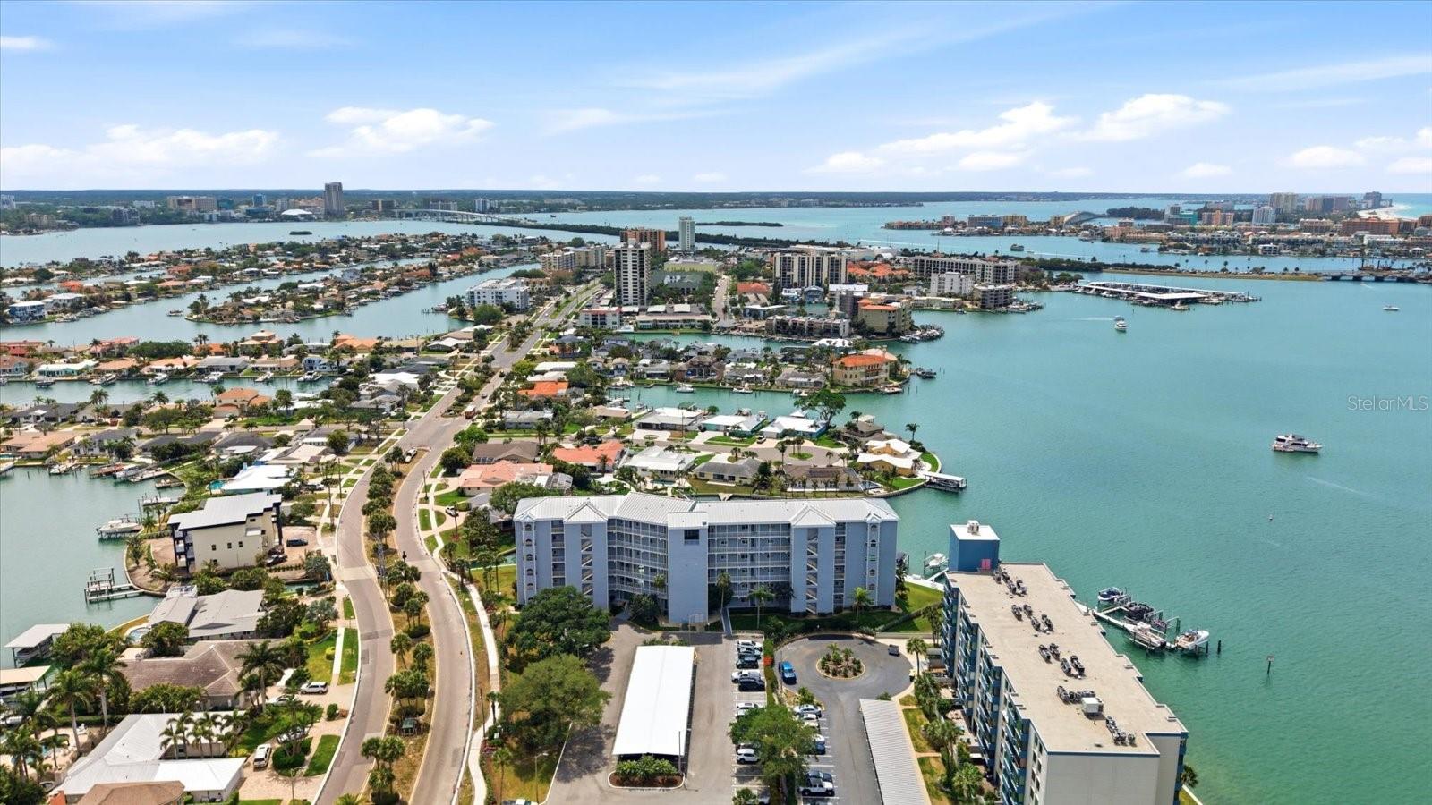 610 ISLAND WAY CONDO - Residential