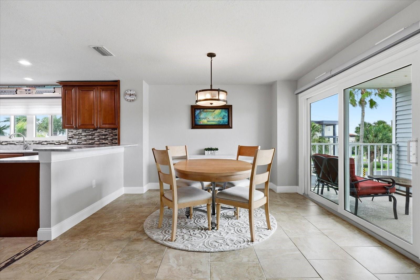 610 ISLAND WAY CONDO - Residential
