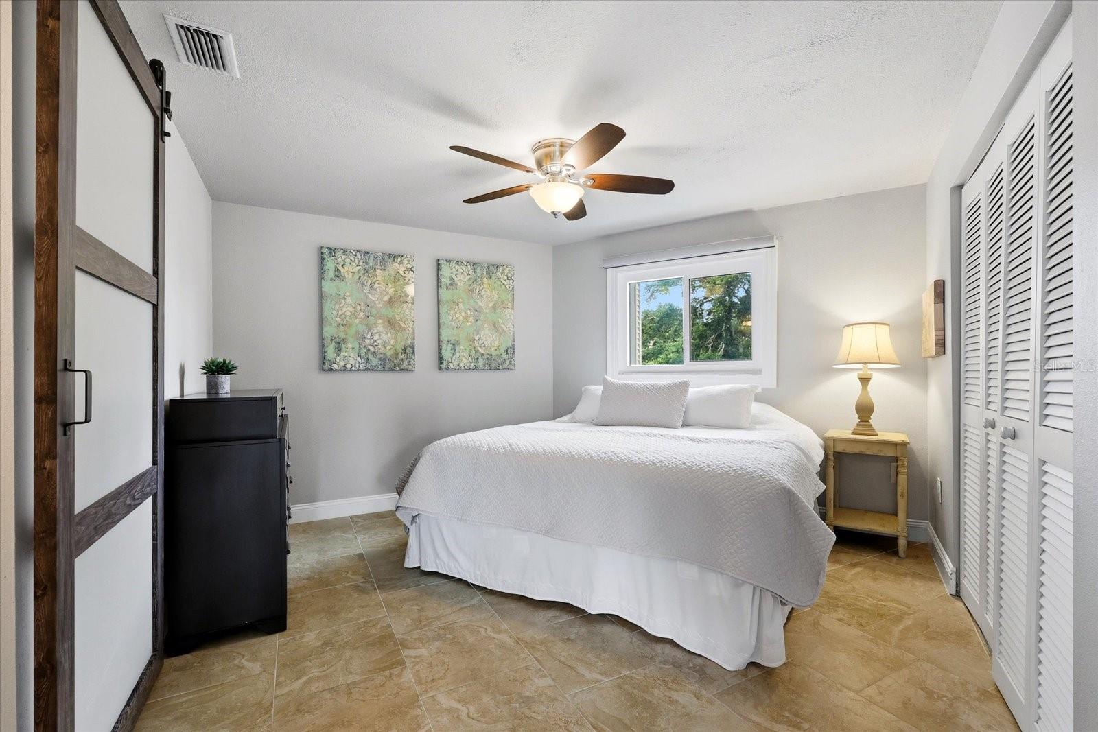 610 ISLAND WAY CONDO - Residential