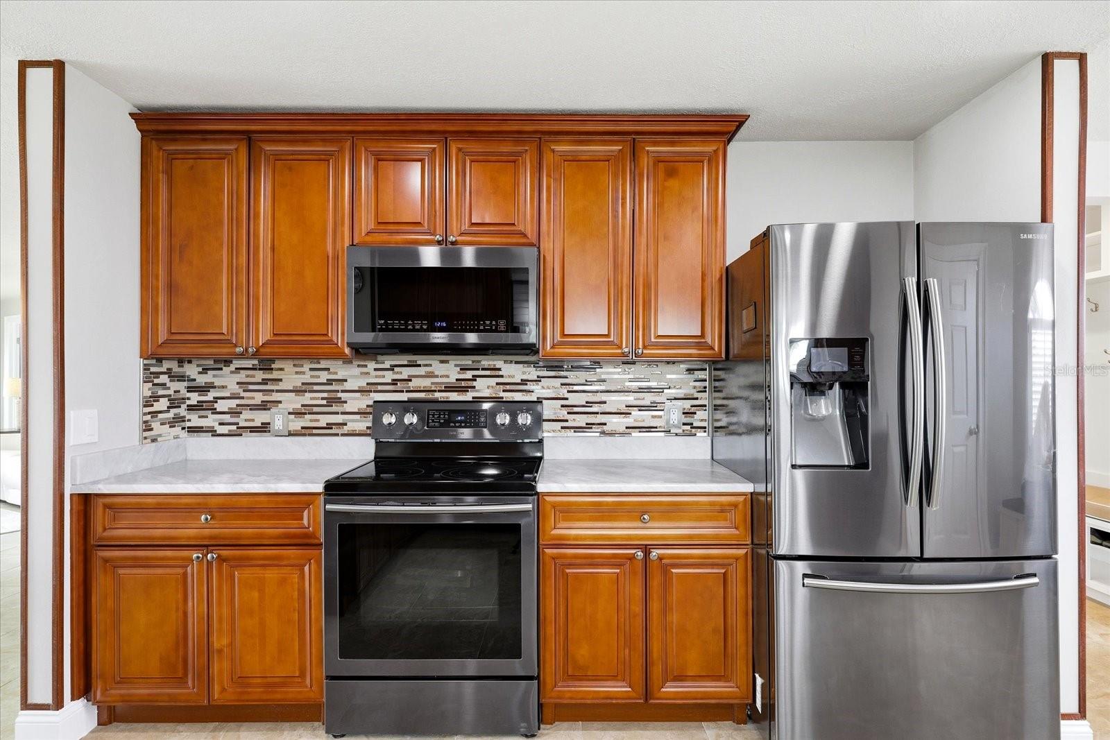 610 ISLAND WAY CONDO - Residential