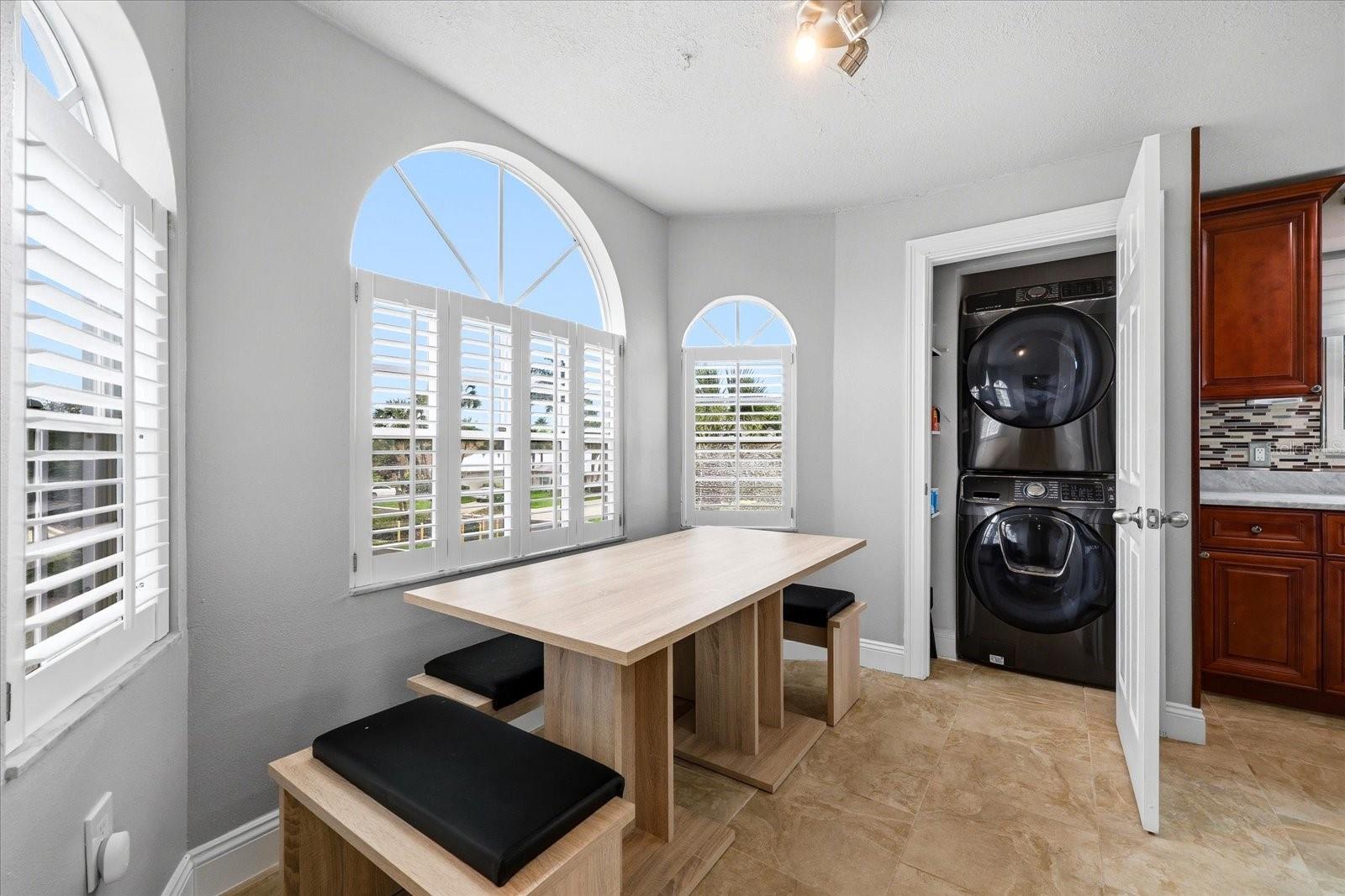 610 ISLAND WAY CONDO - Residential