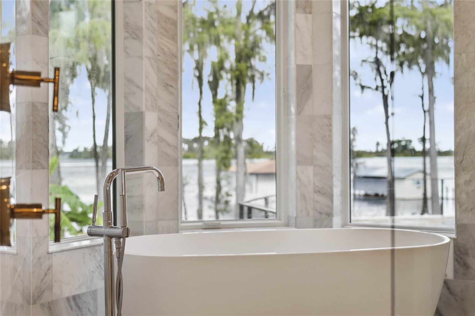 WINDERMERE TOWN - Residential
